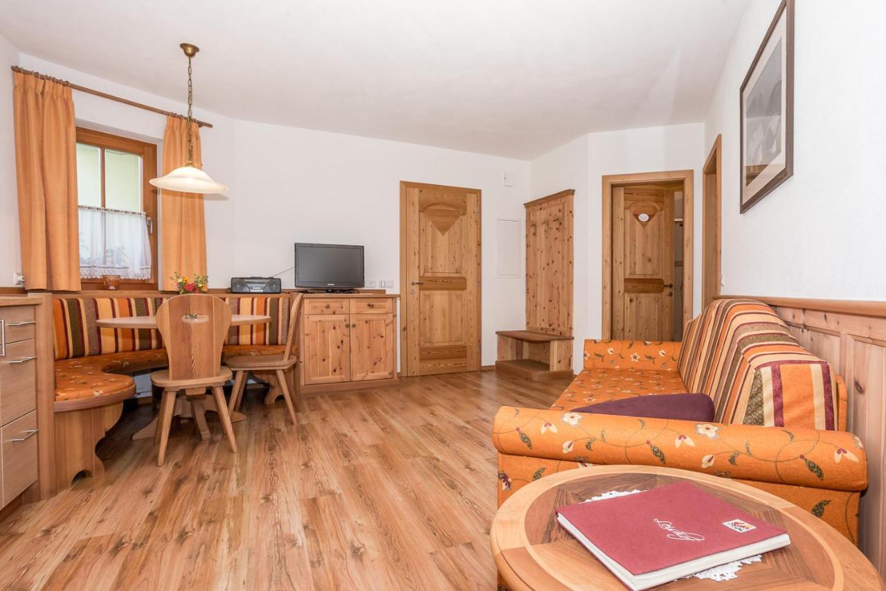 Leishof Apartment Villandro Bagian luar foto